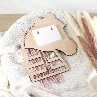 Detailansicht Halterung Haarspangenhalter Einhorn. Einfache Anbringung des Ordnungshelfers.