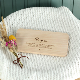 Holzbrettchen mit Gravur „Papa“ und liebevollem Spruch – personalisiertes Geschenk aus Holz